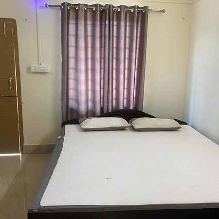 Atithya Lodge Гувахати Экстерьер фото
