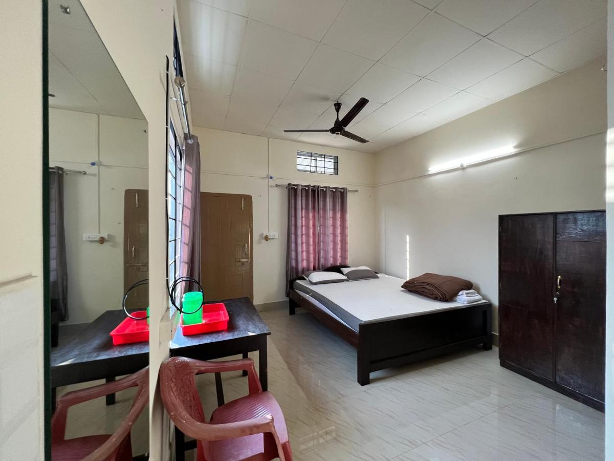 Atithya Lodge Гувахати Экстерьер фото
